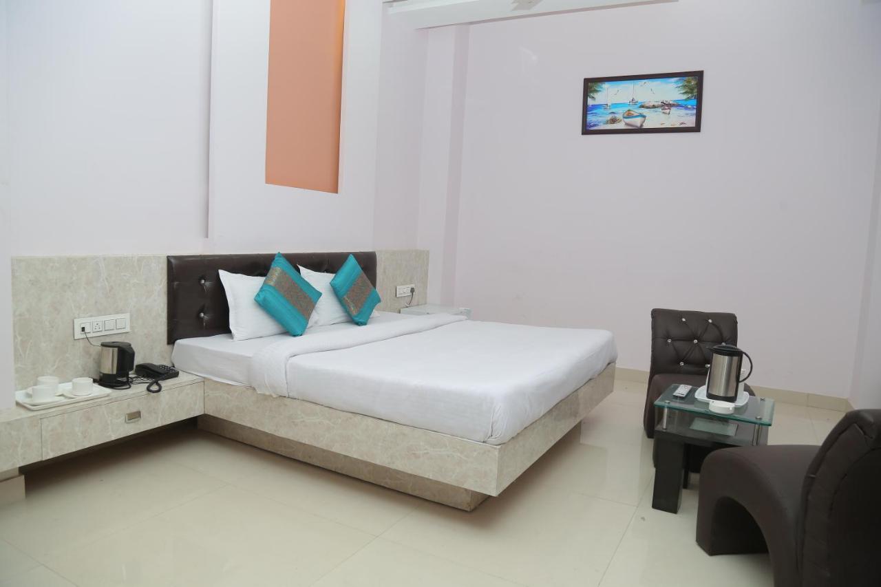 Hotel Golden Dreams Амритсар Экстерьер фото