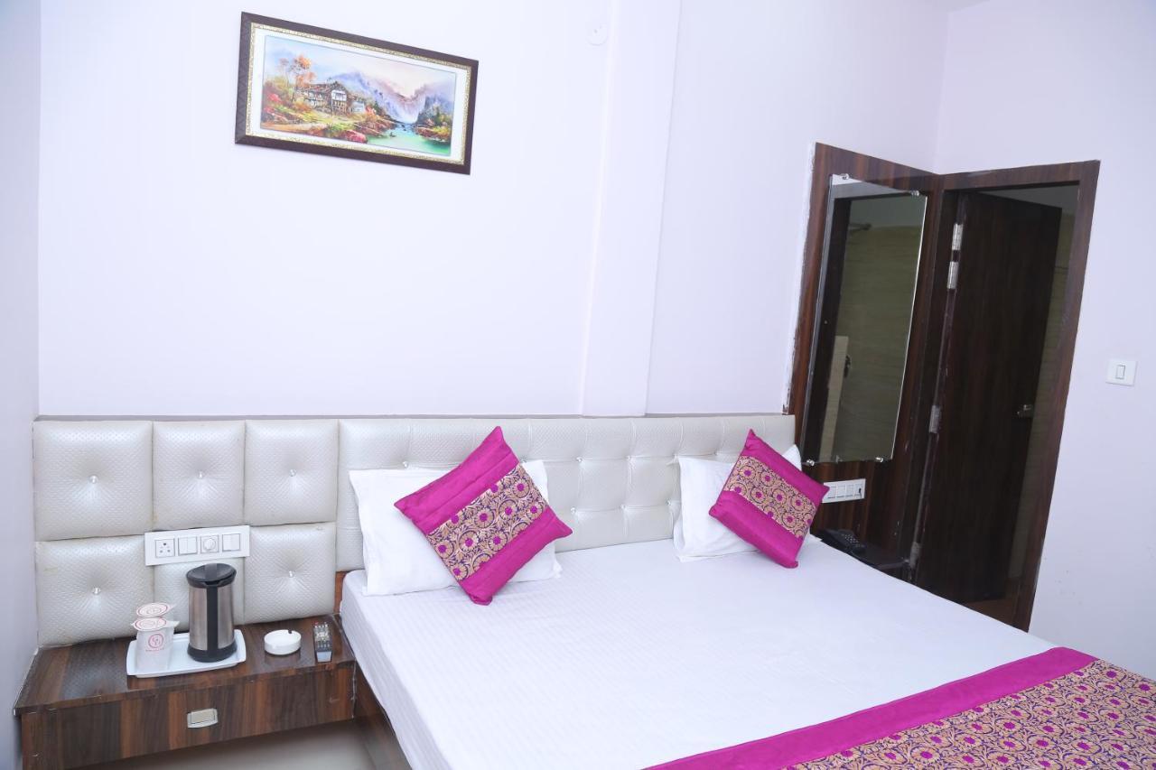 Hotel Golden Dreams Амритсар Экстерьер фото