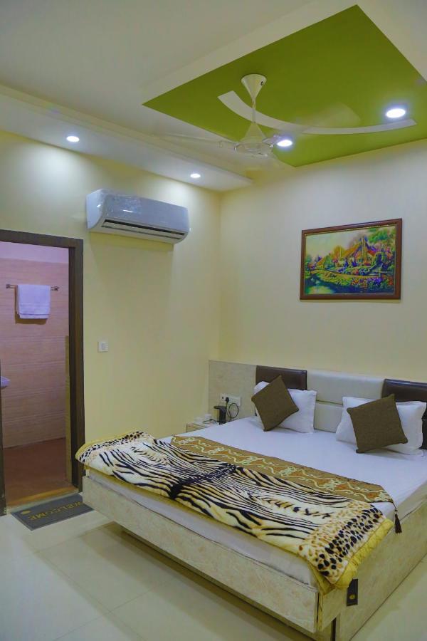 Hotel Golden Dreams Амритсар Экстерьер фото