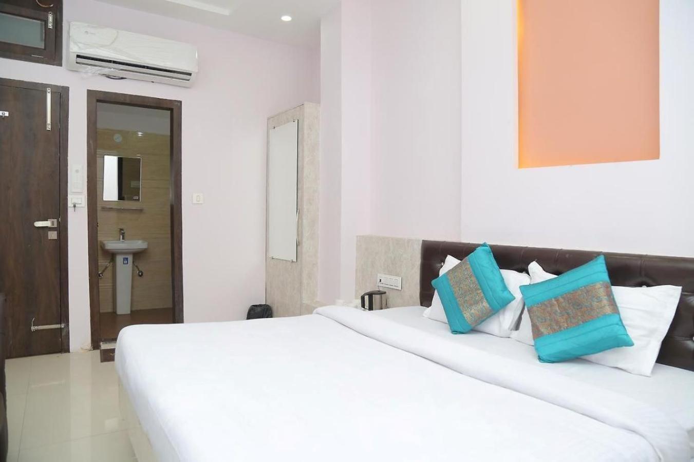 Hotel Golden Dreams Амритсар Экстерьер фото