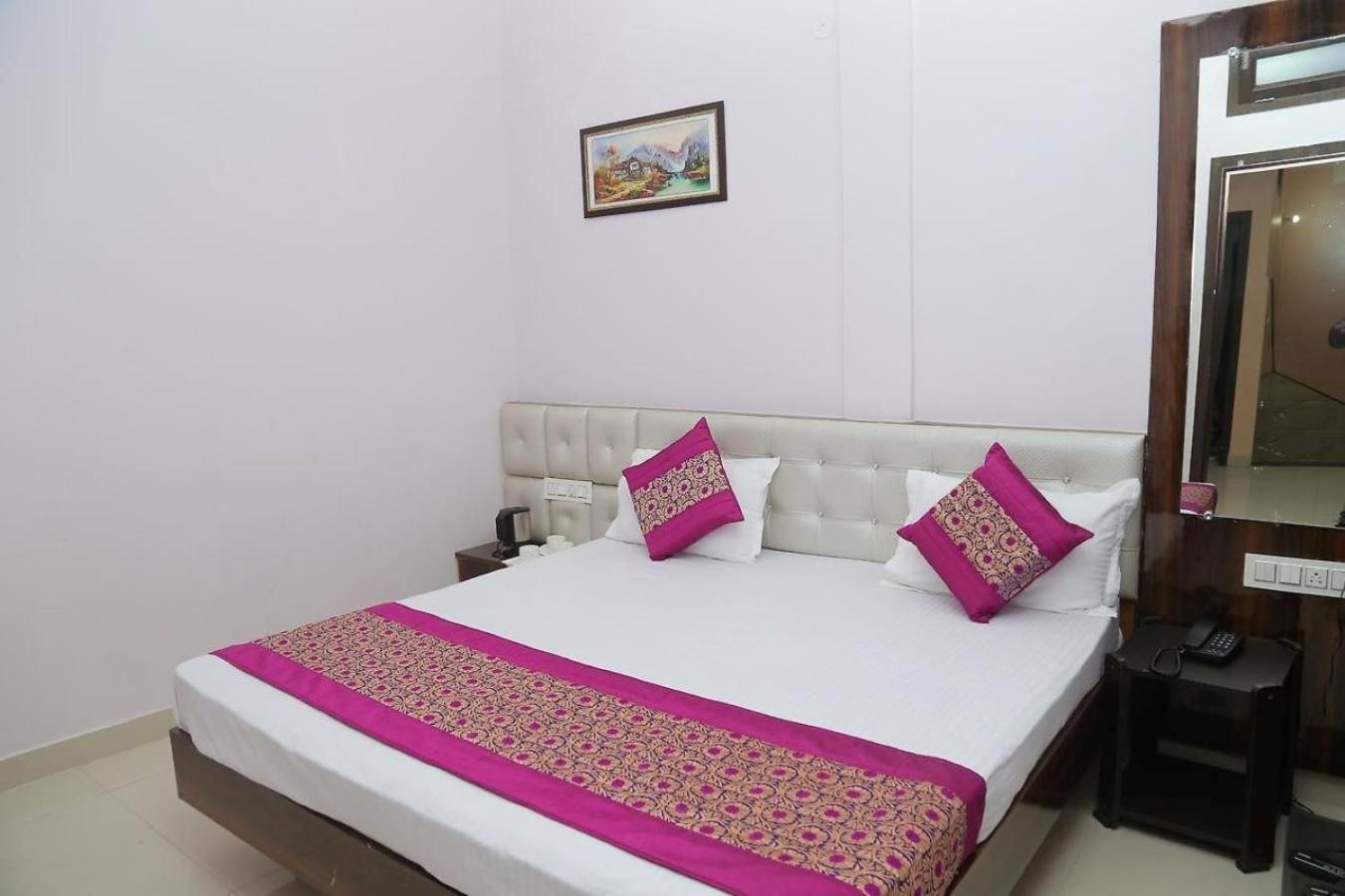Hotel Golden Dreams Амритсар Экстерьер фото