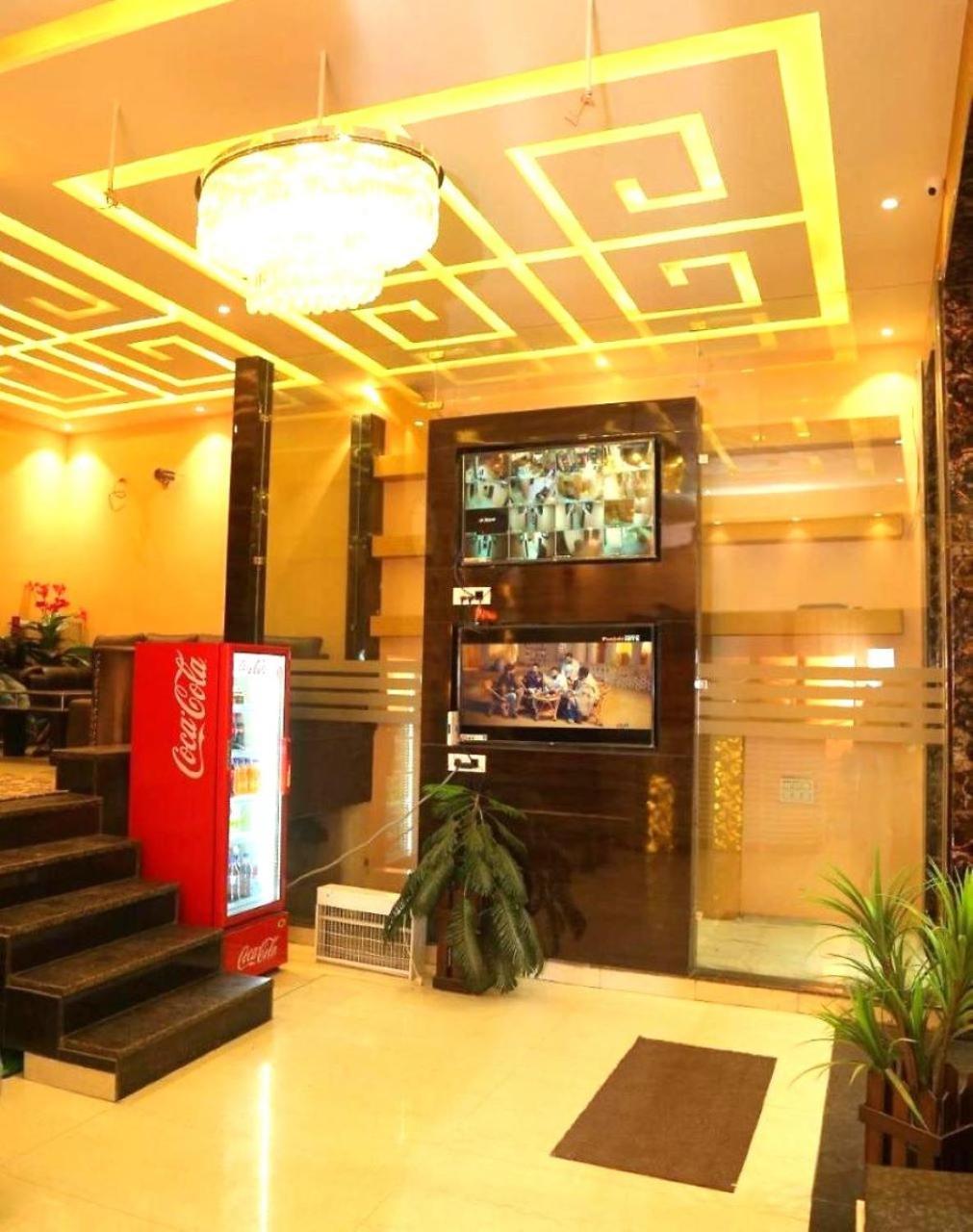 Hotel Golden Dreams Амритсар Экстерьер фото