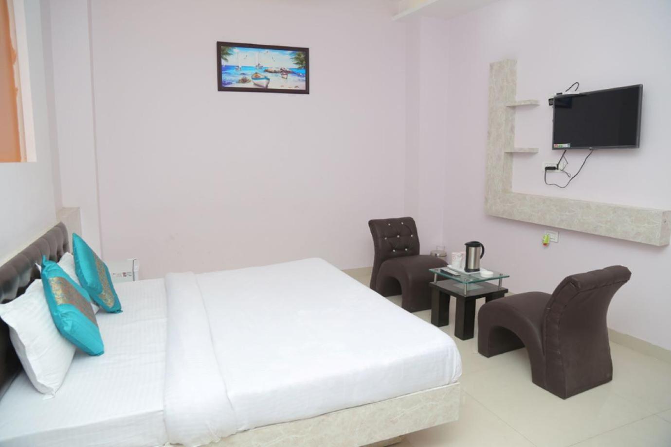 Hotel Golden Dreams Амритсар Экстерьер фото