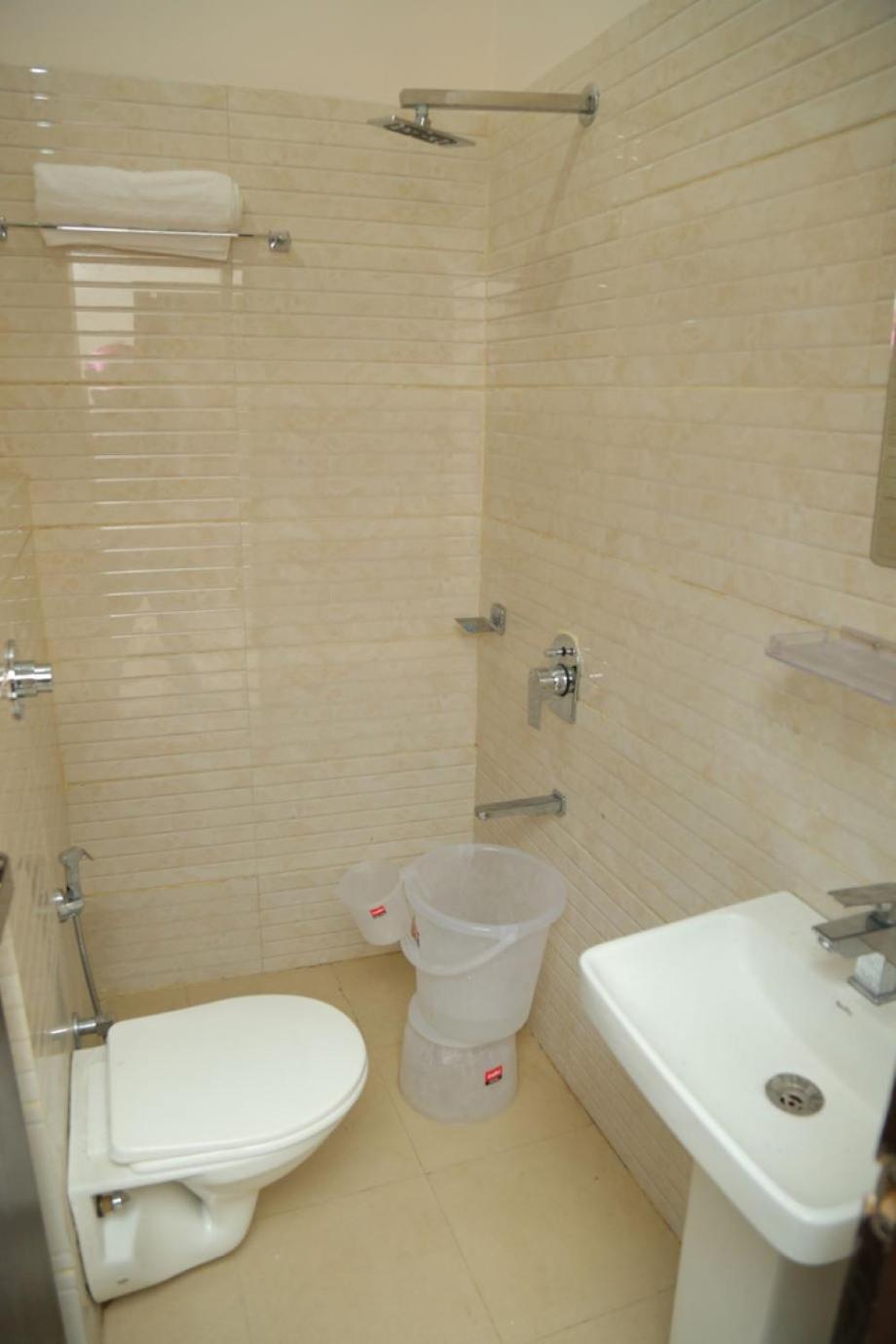 Hotel Golden Dreams Амритсар Экстерьер фото