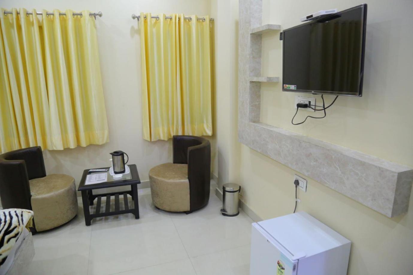 Hotel Golden Dreams Амритсар Экстерьер фото