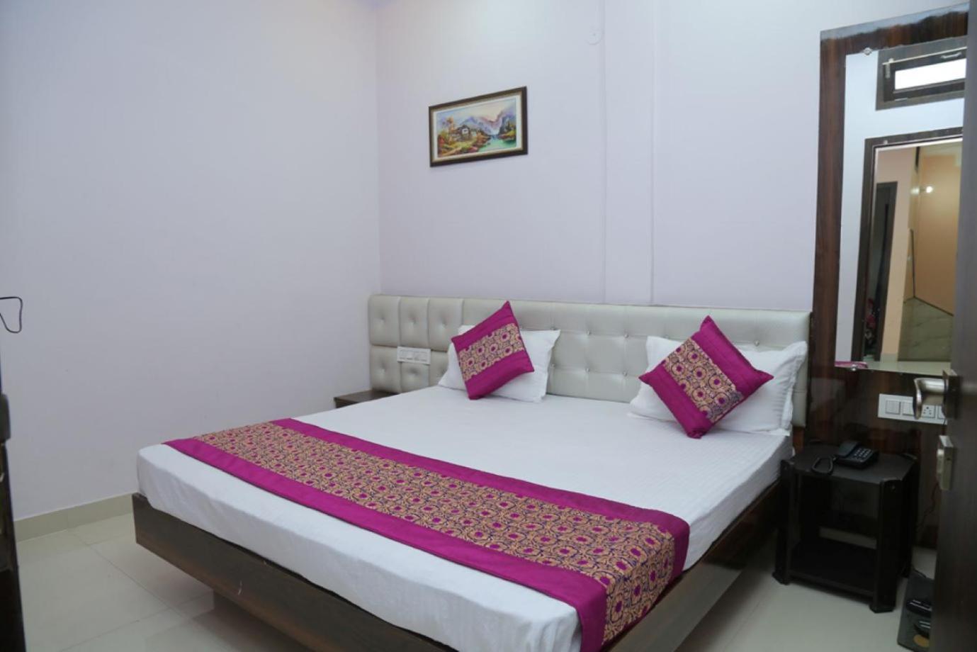 Hotel Golden Dreams Амритсар Экстерьер фото